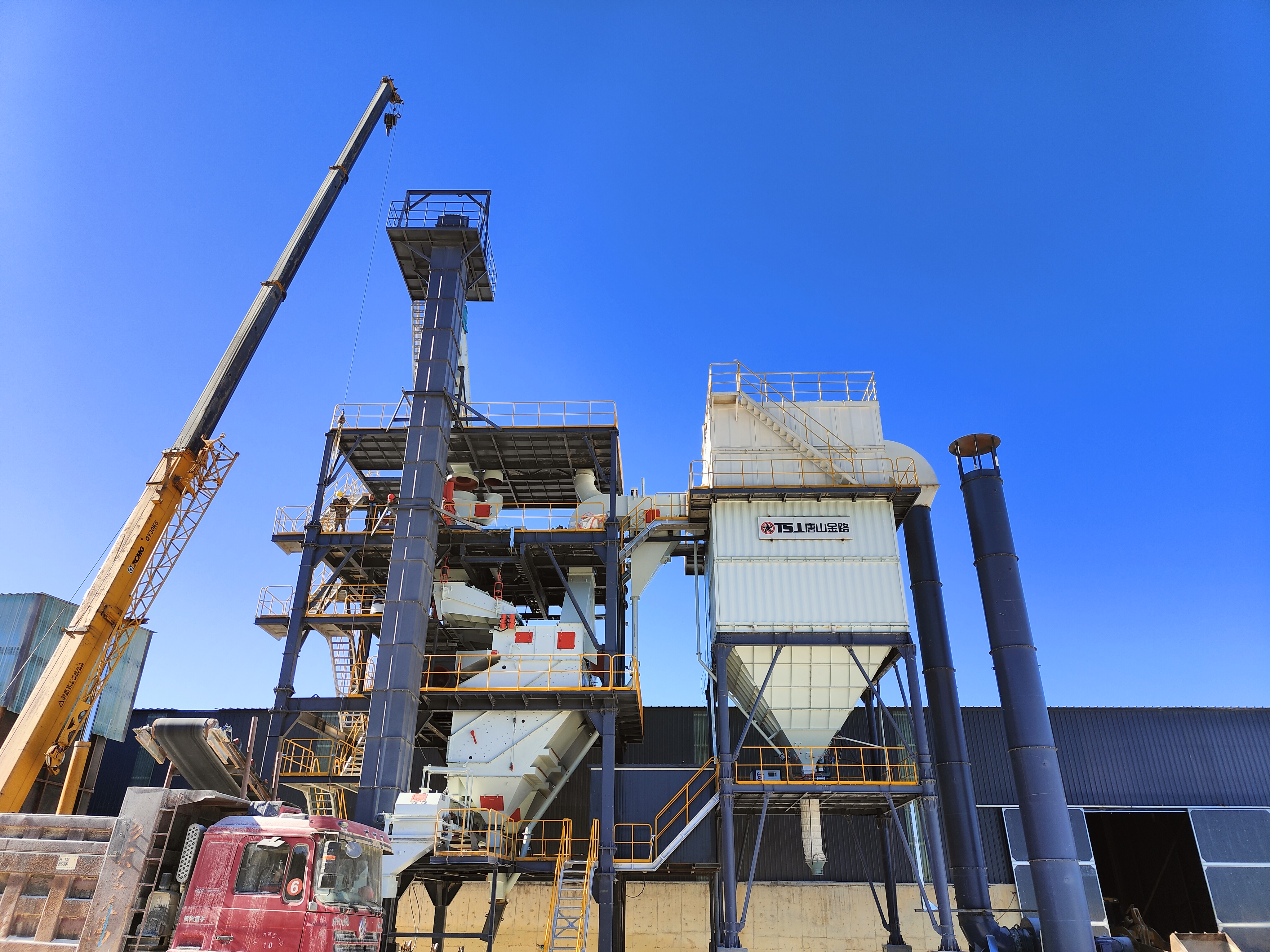 干法制砂樓：機制砂配比可調、含粉率可控，實(shí)現全年穩定生產(chǎn)的核心利器